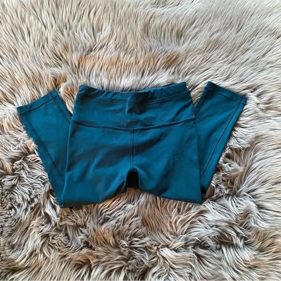 Athleta Pants - Athleta Cropped Leggings, XS